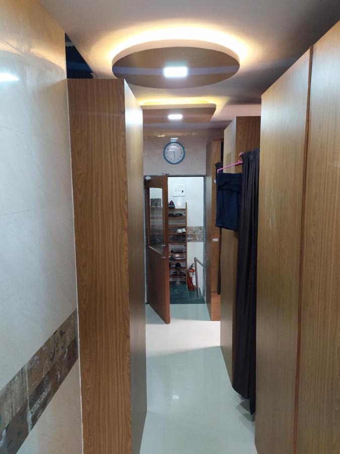 Super Dormitory Ac Deluxe Mumbai Ngoại thất bức ảnh