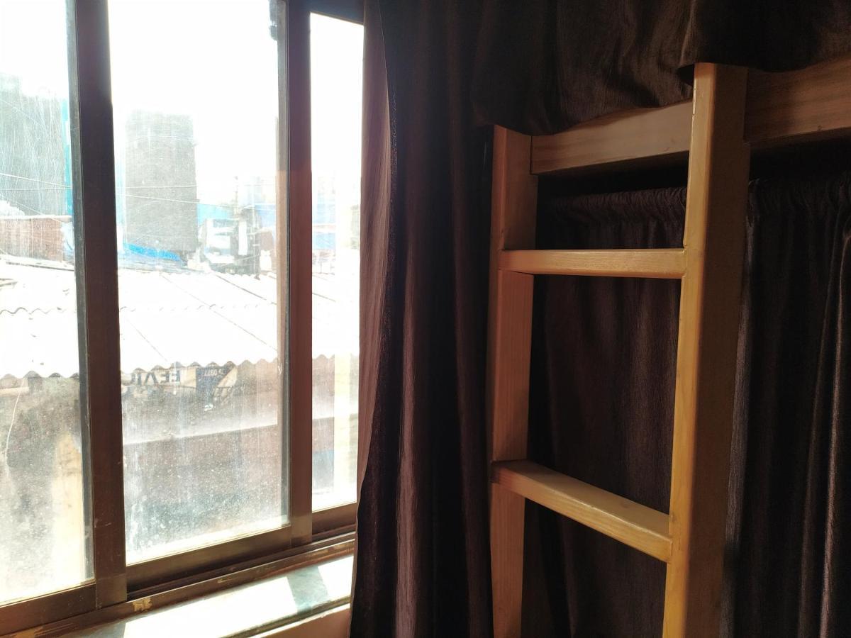 Super Dormitory Ac Deluxe Mumbai Ngoại thất bức ảnh